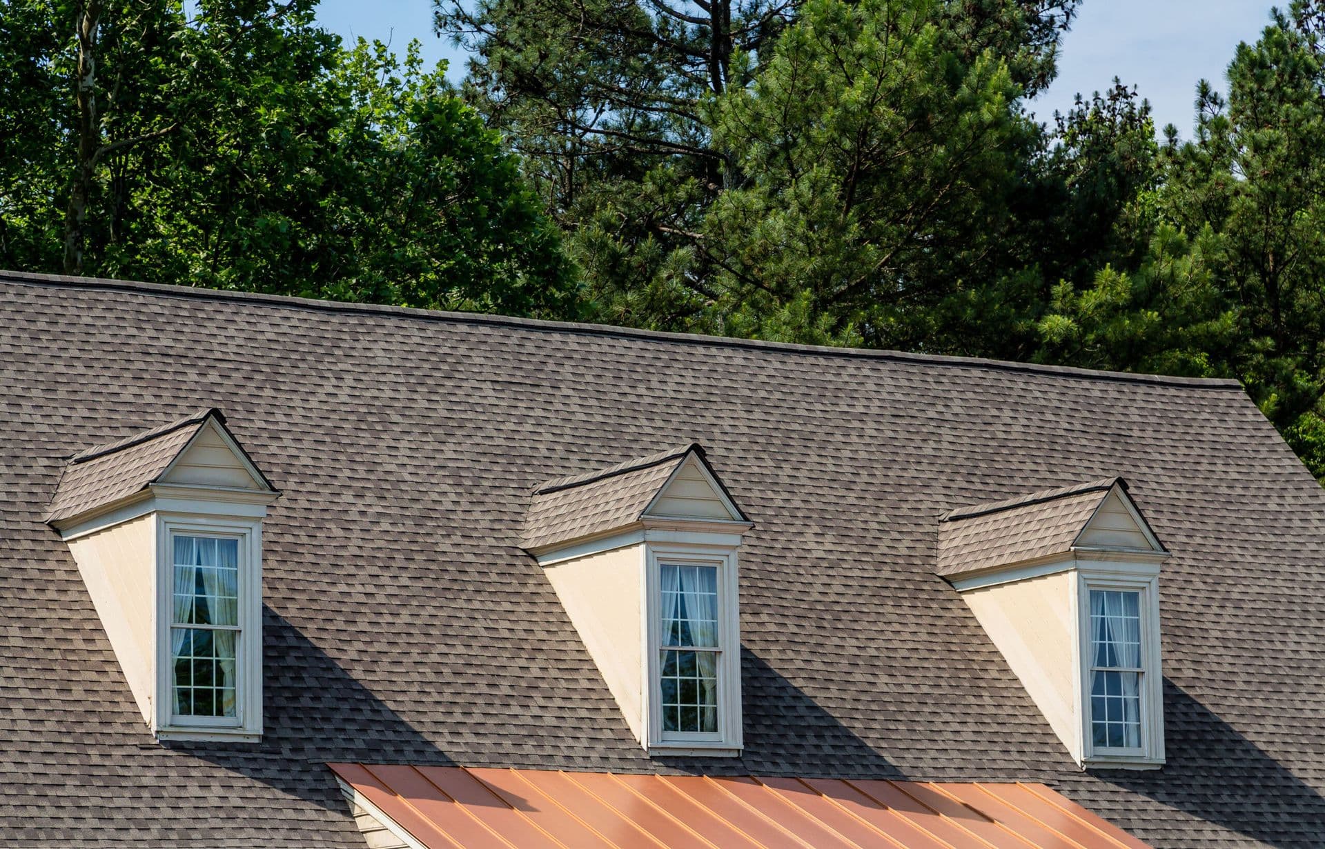 Roofing, Siding and Decking Contractors in Carlisle, MA