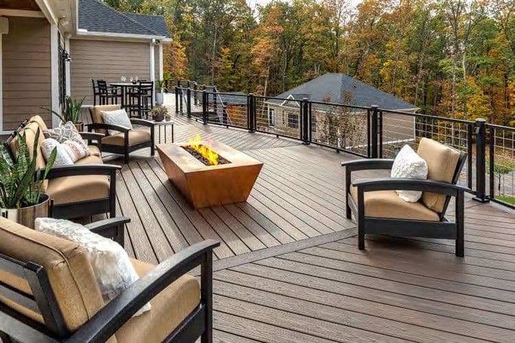 Beginner’s Guide To Choosing The Right Decking Materials